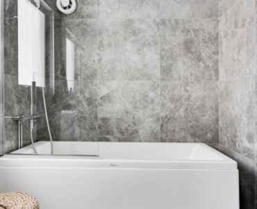 Kleines Bad richtig sanieren: Clevere Ideen für mehr Platz und Komfort