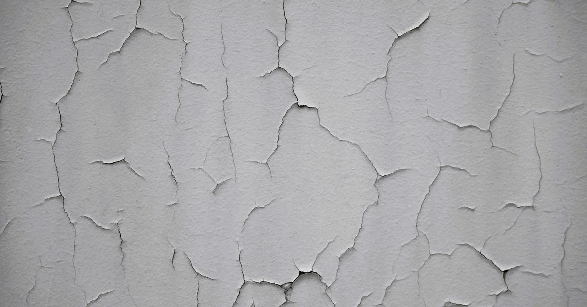 Risse in der Wand reparieren: So werden unschöne Makel wieder unsichtbar