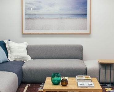 Sofa und Sessel stilvoll kombinieren: So wird dein Wohnzimmer zur Wohlfühloase