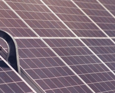 Photovoltaik-Inbetriebnahme richtig prüfen: So startet Ihre Solaranlage sicher und effizient