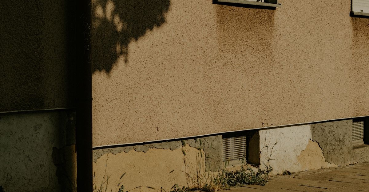 So bleibt Ihre Dämmung trocken: Effektiver Schutz vor Feuchtigkeit und Schimmel